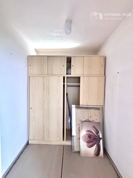 Ponúkame Vám na predaj 7 izbový rodinný dom v tichej a lukratívnej lokalite v Nových Zámkoch!