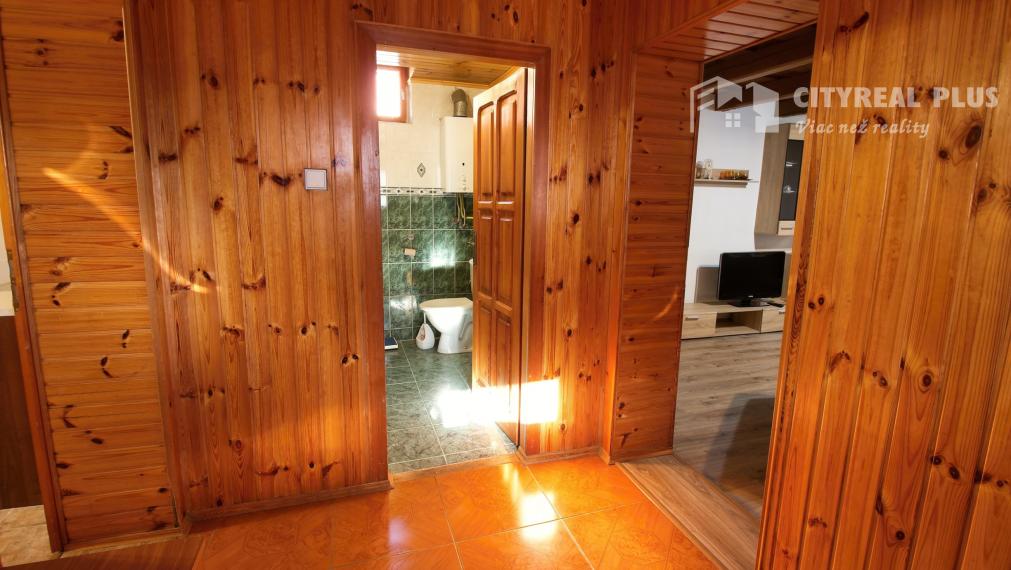 Ponúkame exkluzívne iba u nás na predaj kompletne zariadený penzión v obľúbenej rekreačnej obci Podhájska