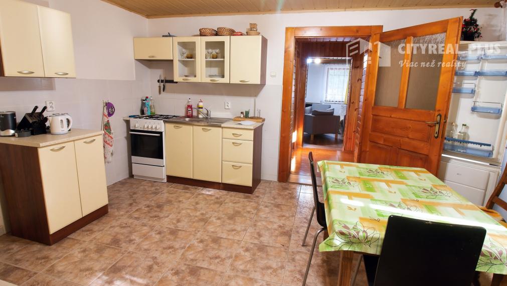 Ponúkame exkluzívne iba u nás na predaj kompletne zariadený penzión v obľúbenej rekreačnej obci Podhájska