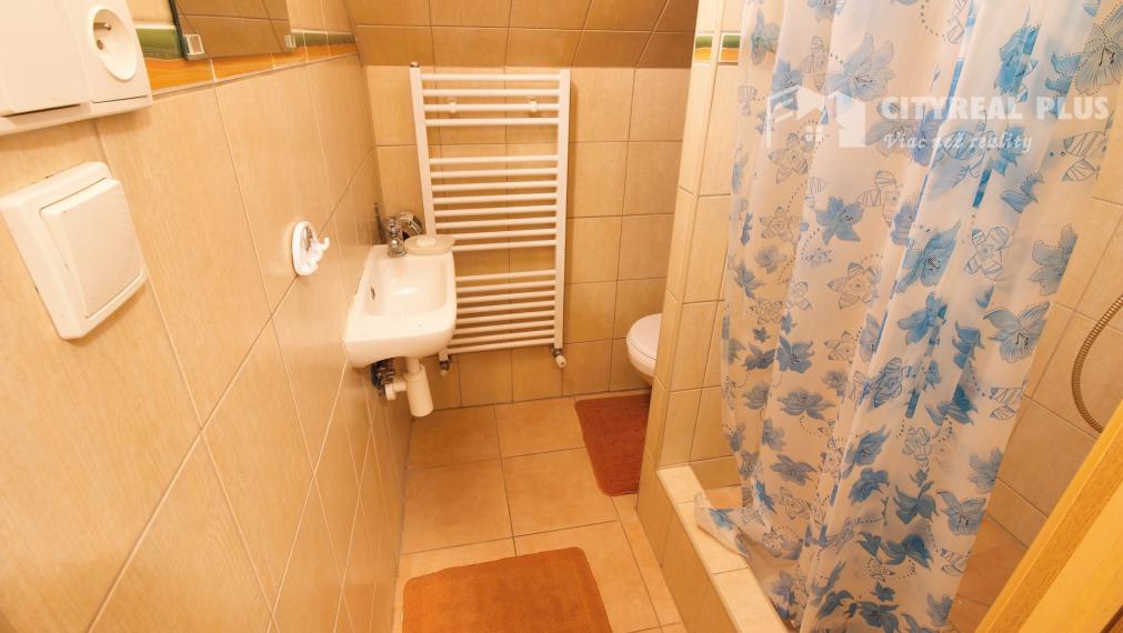 Ponúkame exkluzívne iba u nás na predaj kompletne zariadený penzión v obľúbenej rekreačnej obci Podhájska