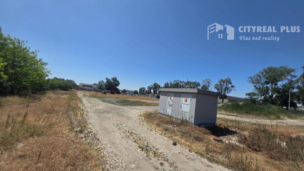 Na predaj pozemky v priemyselnom areály v meste Nové Zámky