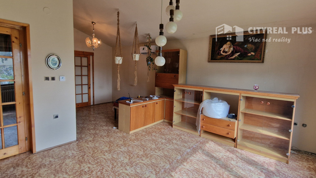 Ponúkam na predaj RODINNÝ DOM Nesvady