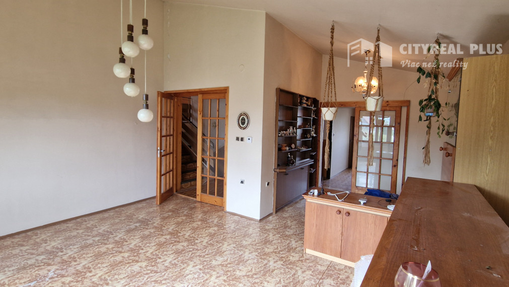 Ponúkam na predaj RODINNÝ DOM Nesvady