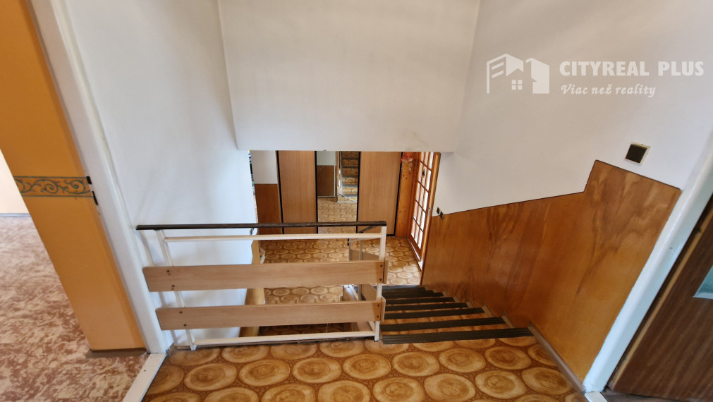 Ponúkam na predaj RODINNÝ DOM Nesvady