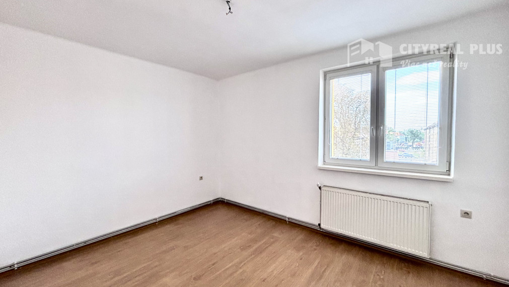 Ponúkame Vám na prenájom 3 izbový byt v centre mesta Nové Zámky