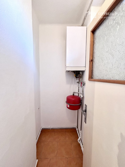 Ponúkame Vám na prenájom 3 izbový byt v centre mesta Nové Zámky