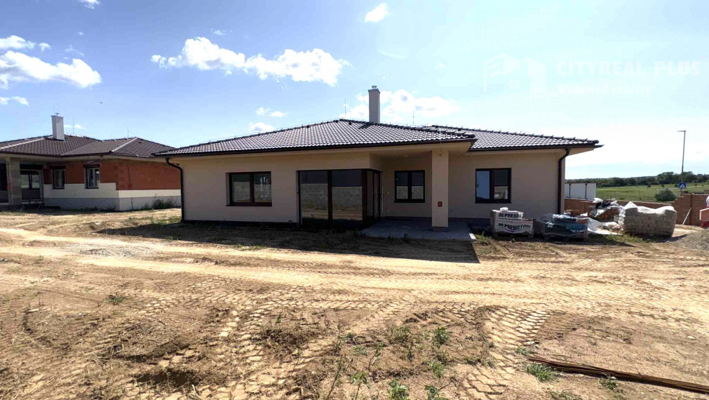 Na predaj  novostavba 4-izbového rodinného domu  Lužianky