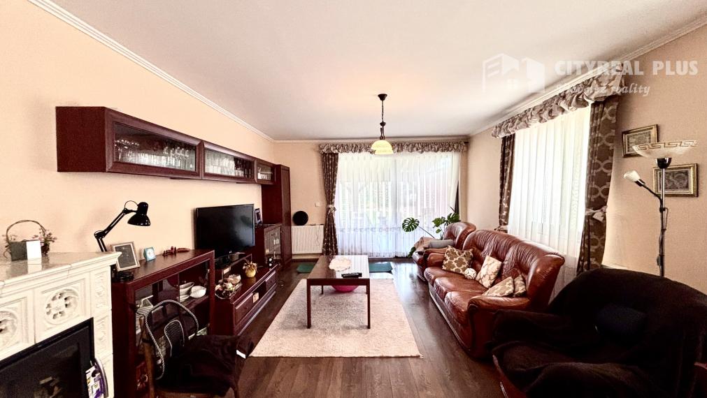 Ponúkame Vám na predaj 5 izbový rodinný dom v obci Bajč