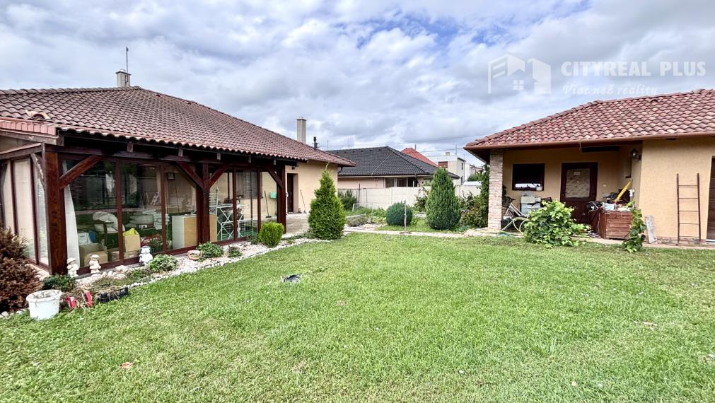 Ponúkame Vám na predaj 5 izbový rodinný dom v obci Bajč