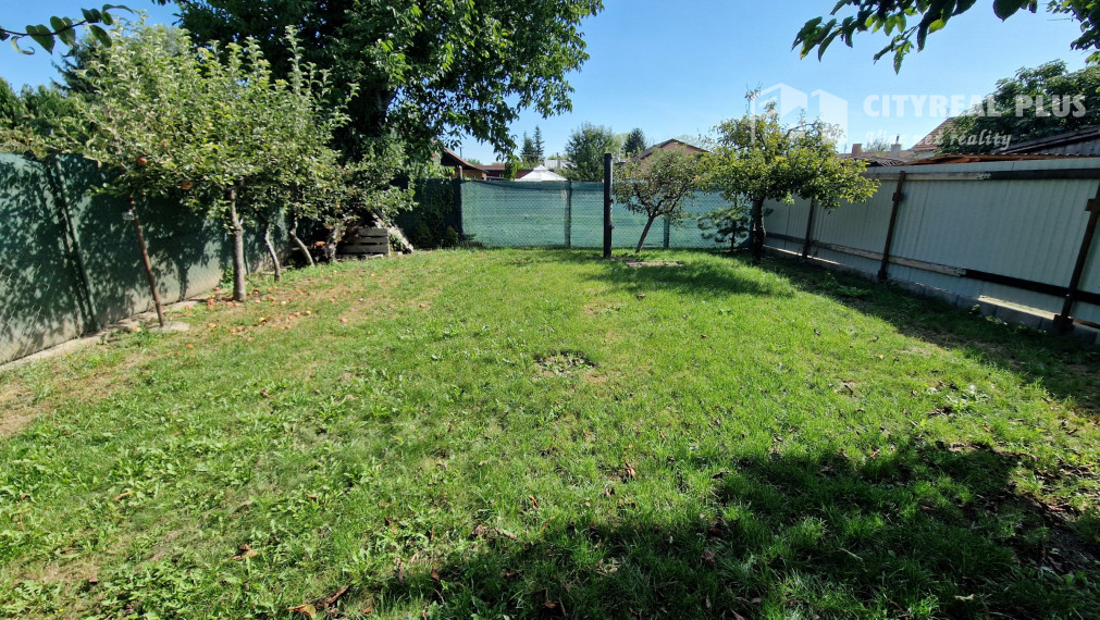 Ponúkam na predaj záhradnú chatu Nové Zámky