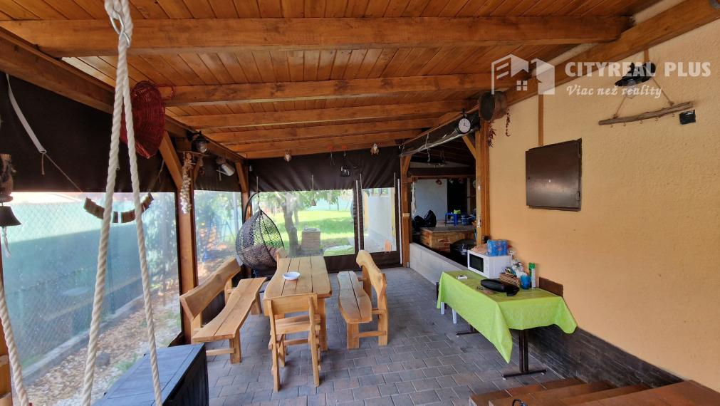 Ponúkam na predaj záhradnú chatu Nové Zámky