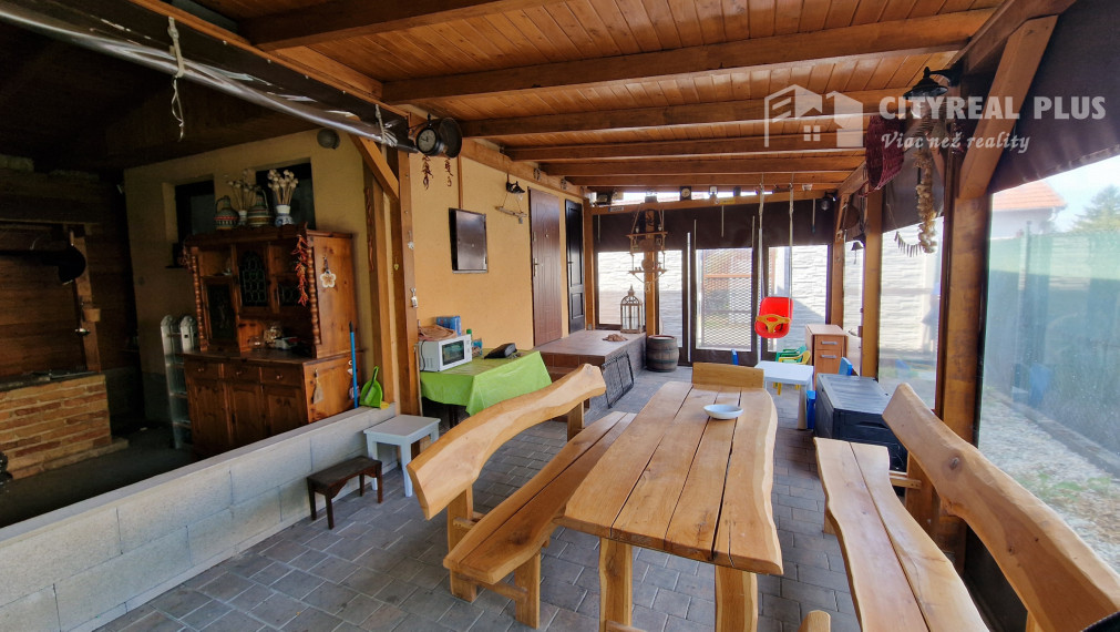 Ponúkam na predaj záhradnú chatu Nové Zámky