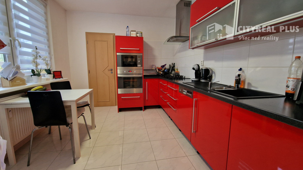 Ponúkam NA PREDAJ  3 izbový byt 82m2 Nové Zámky