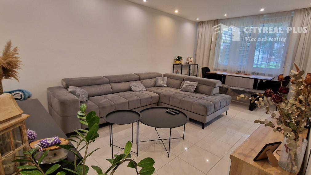 Ponúkam NA PREDAJ  3 izbový byt 82m2 Nové Zámky