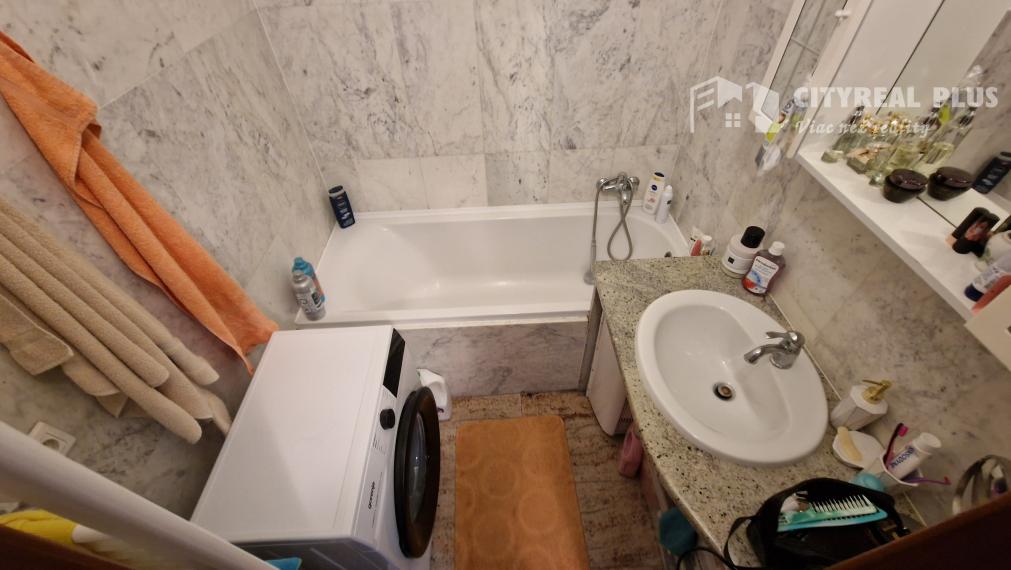 Na Predaj 2 izbový byt tehlovej bytovke lodžia Šurany