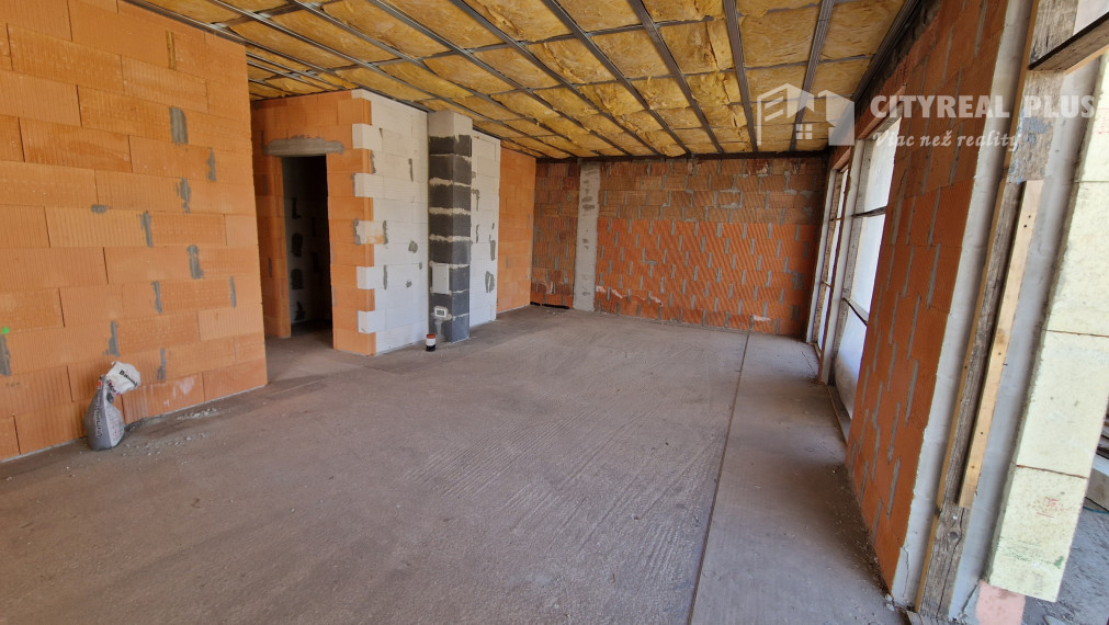 Gúgska ulica!!Na Predaj 4 izbová NOVOSTAVBA na 763m2 pozemku Nové Zámky