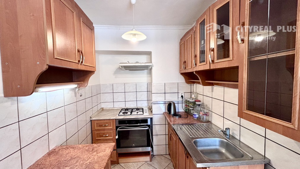 Ponúkame Vám na prenájom veľký 2 izbový byt v Nových Zámkoch!