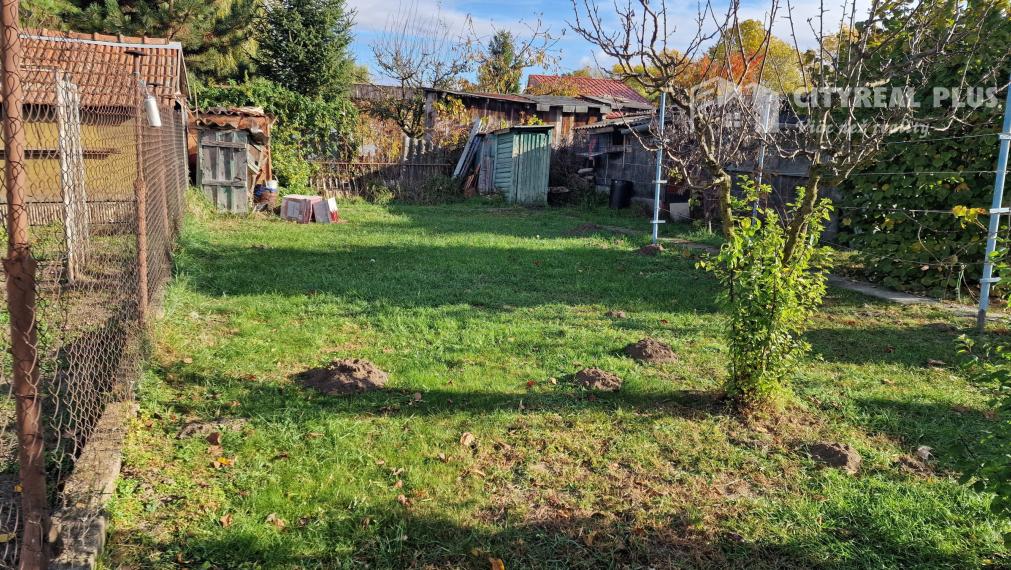 Na predaj záhrada 311m2 v meste Nové Zámky