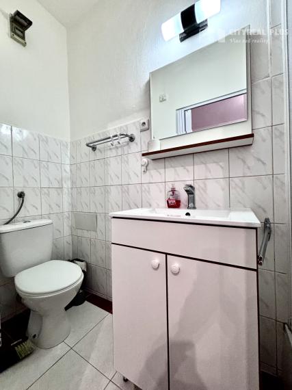 Ponúkame Vám na prenájom 1 izbový byt v rodinnom dome v Nových Zámkoch