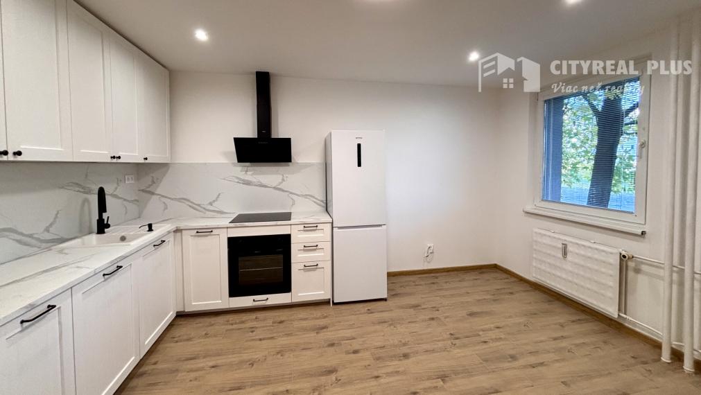 Ponúkame Vám na prenájom veľký 1 izbový byt v Nových Zámkoch