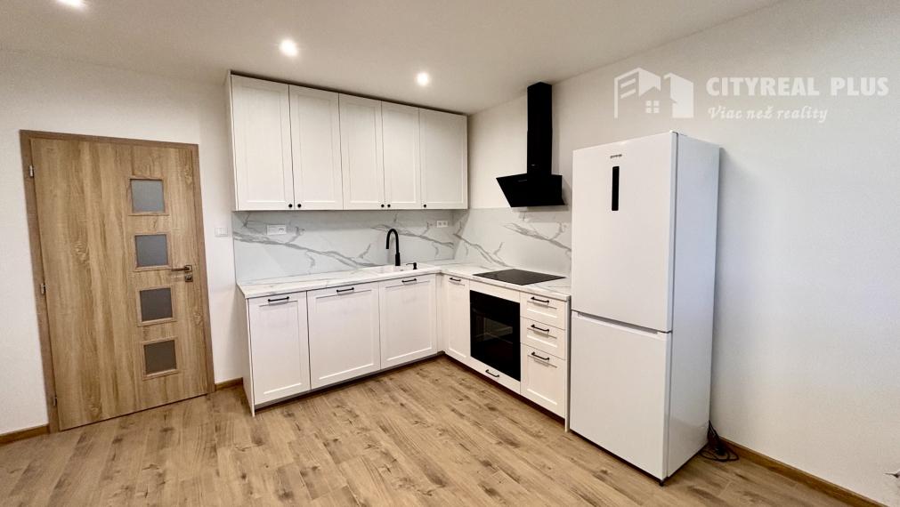 Ponúkame Vám na prenájom veľký 1 izbový byt v Nových Zámkoch