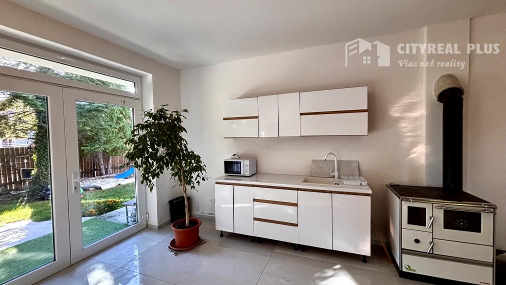 Ponúkame Vám na predaj v novostavbe 3 izbový rodinný dom v meste Nesvady