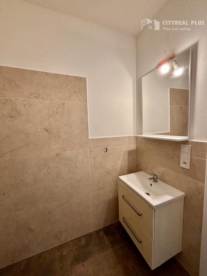 Ponúkame Vám na predaj v novostavbe 3 izbový rodinný dom v meste Nesvady