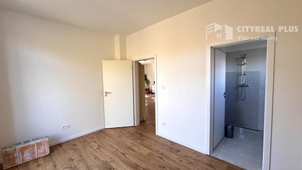 Ponúkame Vám na predaj v novostavbe 3 izbový rodinný dom v meste Nesvady