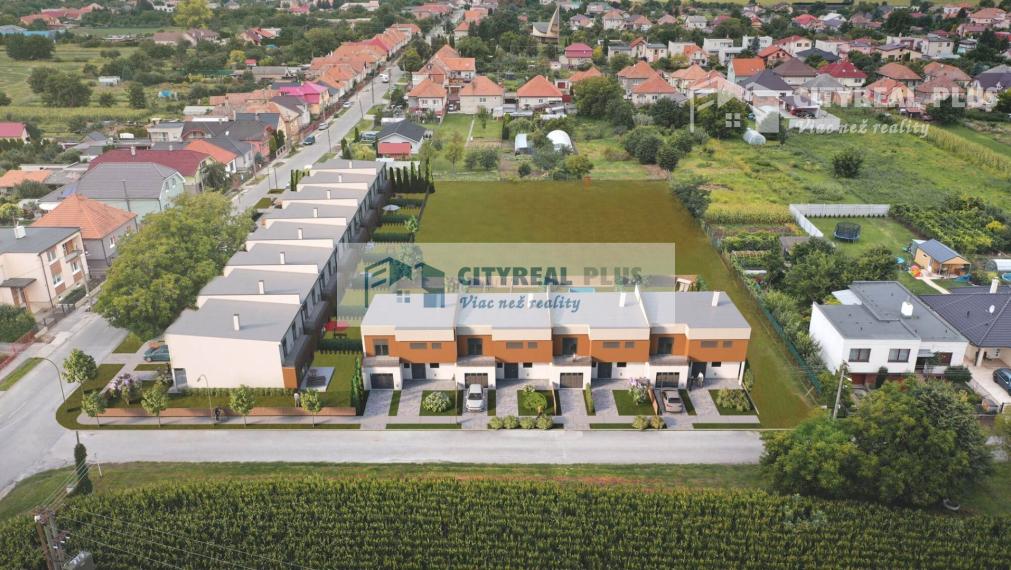 Na prenájom 4-izbová novostavba s garážou Šurany