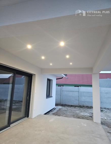 Na predaj 4 izbová moderná novostavba 15 km od Komárna obec VIRT