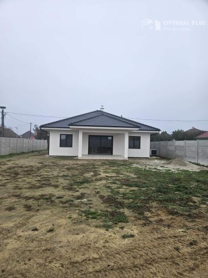 Na predaj 4 izbová moderná novostavba 15 km od Komárna obec VIRT