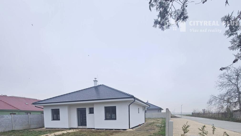 Na predaj 4 izbová moderná novostavba 15 km od Komárna obec VIRT