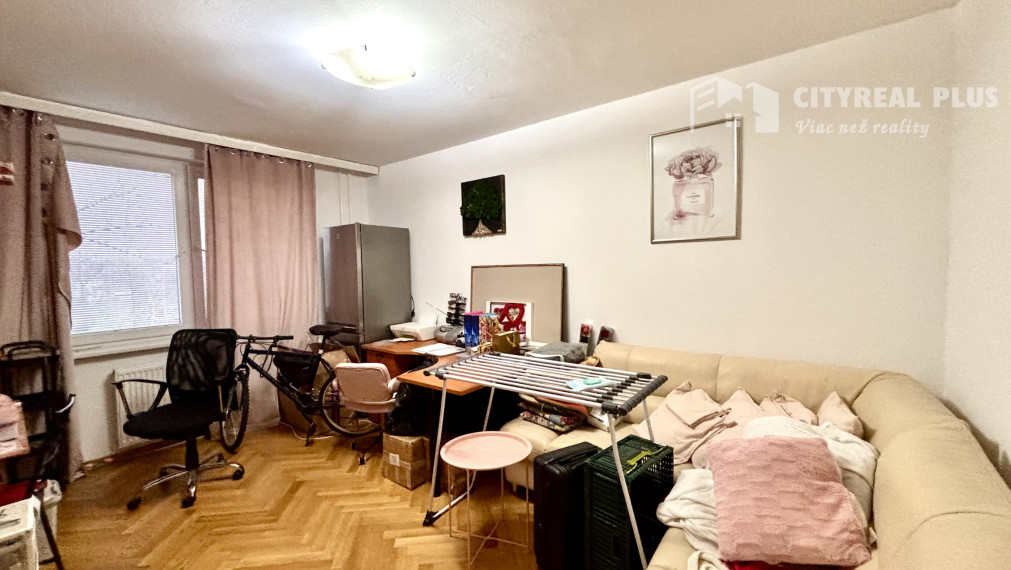 Ponúkame Vám na prenájom 3 izbový byt v meste Nové Zámky