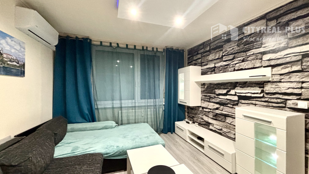 Ponúkame Vám na prenájom zariadený 1 izbový byt v Nových Zámkoch