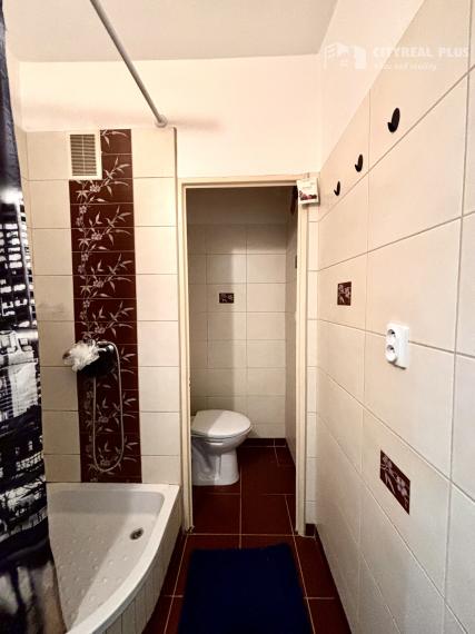 Ponúkame Vám na prenájom zariadený 1 izbový byt v Nových Zámkoch