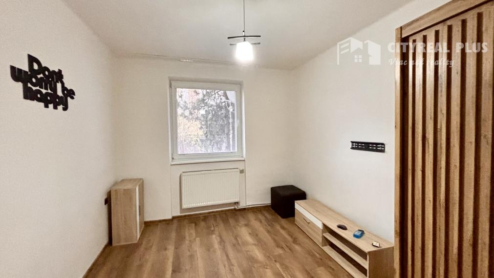 Ponúkame Vám na prenájom 3 izbový byt v Nových Zámkoch