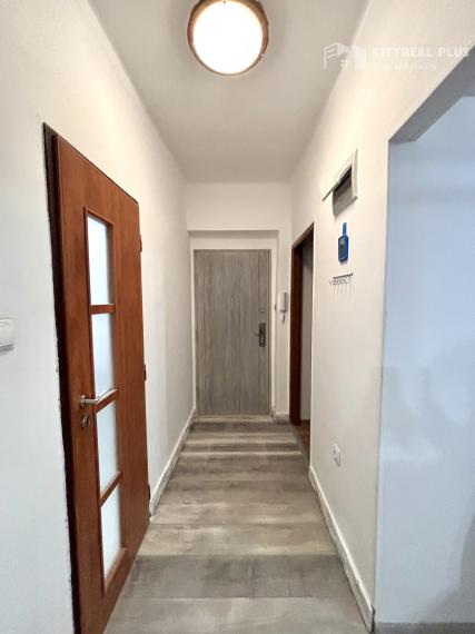 Ponúkame Vám na prenájom 3 izbový byt v Nových Zámkoch