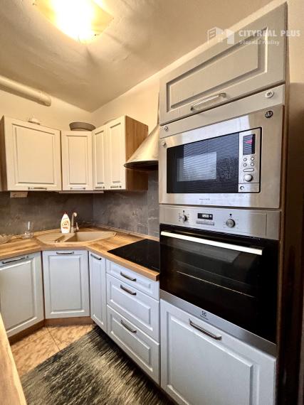 Ponúkame Vám na prenájom 3 izbový byt v Nových Zámkoch