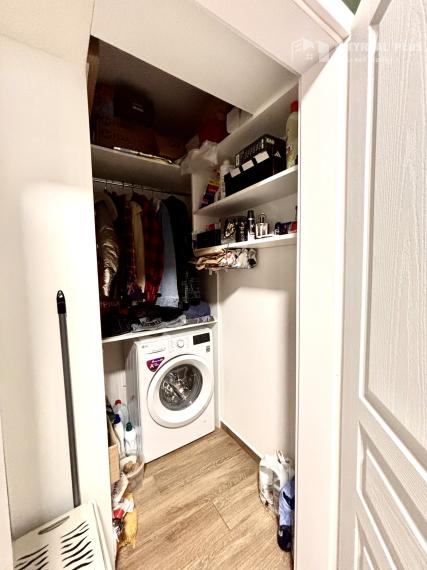 Ponúkame Vám na prenájom veľký, kompletne zariadený 2 izbový byt v meste Nové Zámky