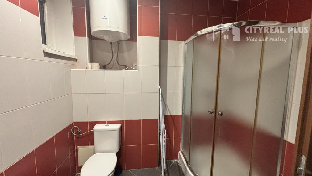 Ponúkame Vám na predaj  prerobený 1-izbový byt v meste Štúrovo