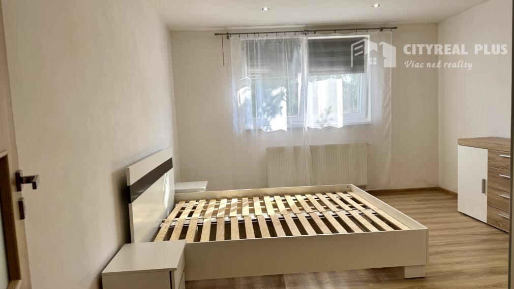 Ponúkame Vám na predaj rodinný dom v meste Kolárovo