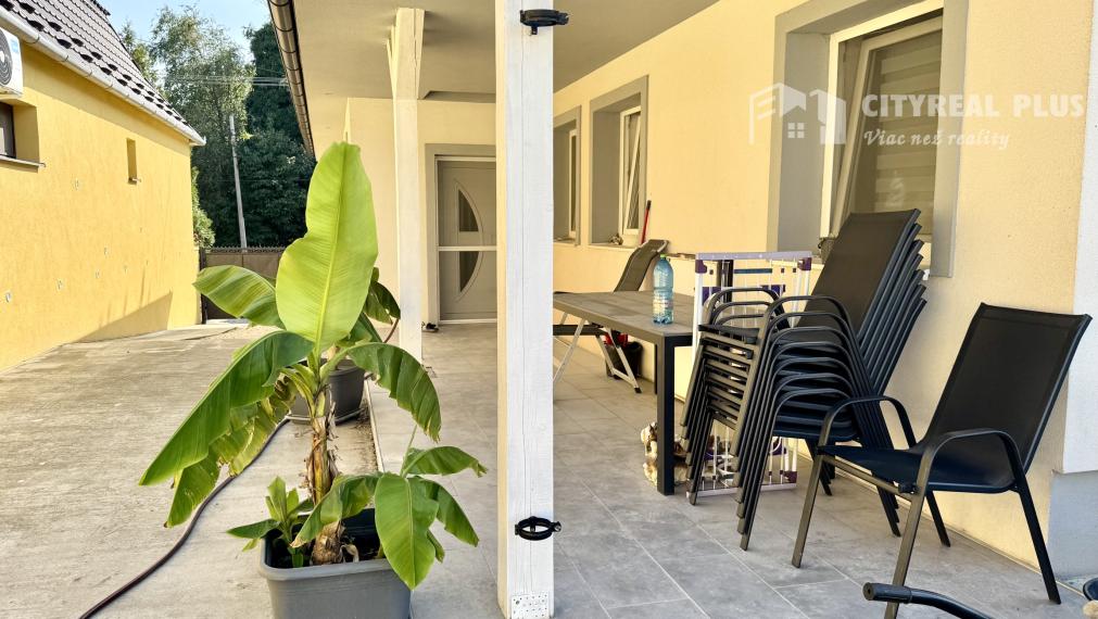 Ponúkame Vám na predaj rodinný dom v meste Kolárovo