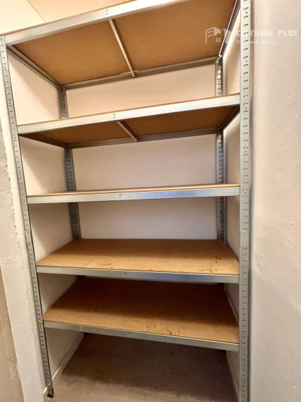 Ponúkame Vám na prenájom kompletne prerobený, veľký 3 izbový byt vo vyhľadávanej lokalite v meste Nové Zámky