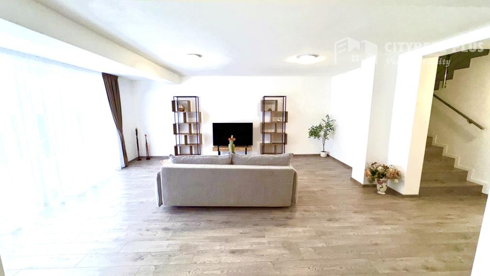 Na predaj 4-izbová novostavba s garážou Šurany