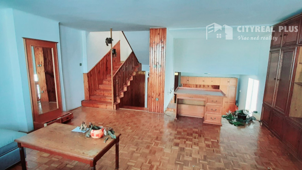 Na predaj 5 izbový rodinný dom v milionárskej štvrti Nové Zámky