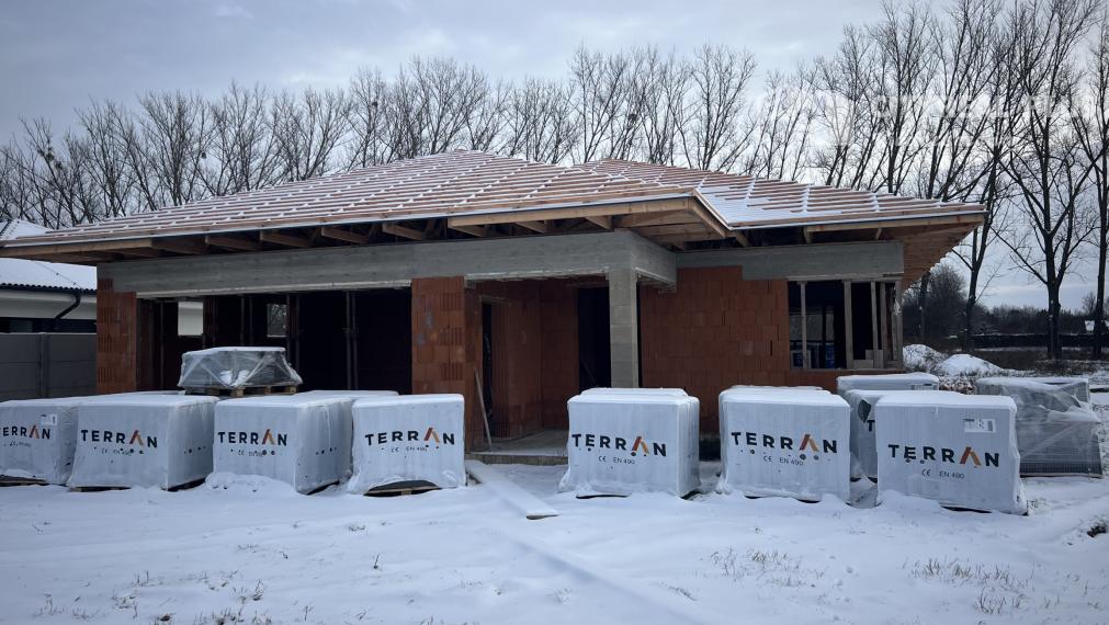 NA predaj 4 izbová NOVOSTAVBA s dvojgarážou HURBANOVO