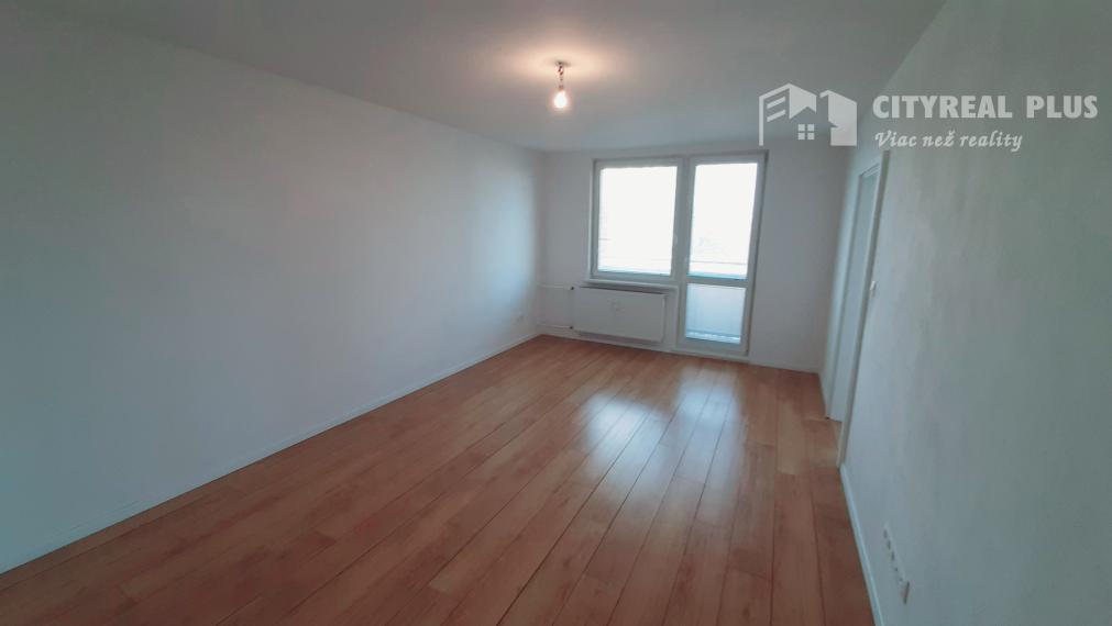 Predám čerstvo prerobený 2 izbový byt Letomostie Nové Zámky