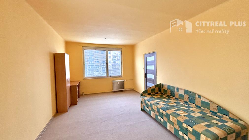 Ponúkame Vám na prenájom zariadený, veľký 3 izbový byt v meste Nové Zámky