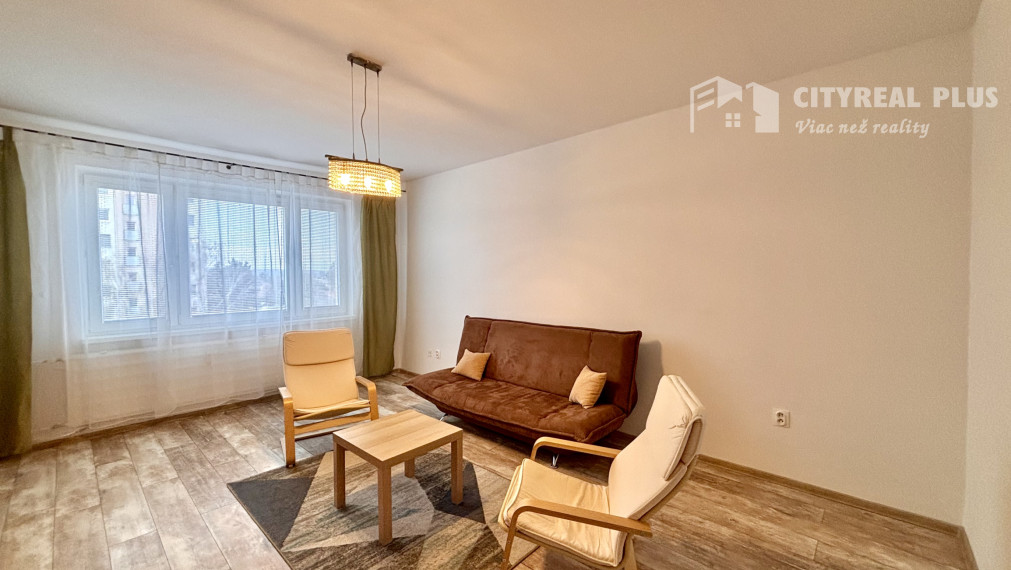 Ponúkame Vám na prenájom zariadený 3 izbový byt s loggiou v meste Nové Zámky