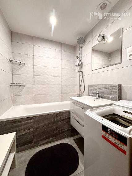 Ponúkame Vám na prenájom zariadený 3 izbový byt s loggiou v meste Nové Zámky